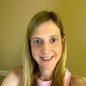 Meet your Posher, Stacy